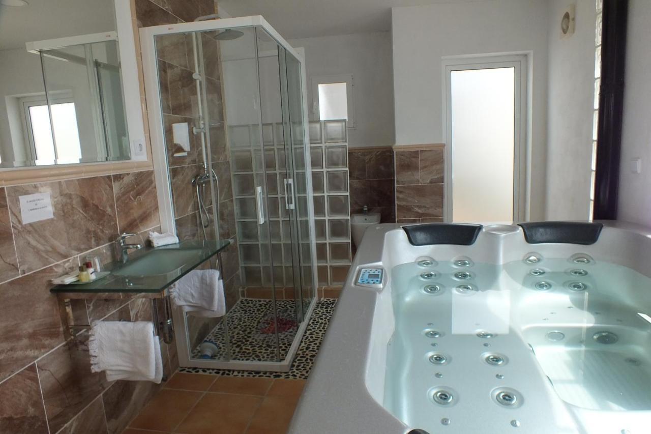 Pension Isla - Couples Only Casas de Cuadra ภายนอก รูปภาพ
